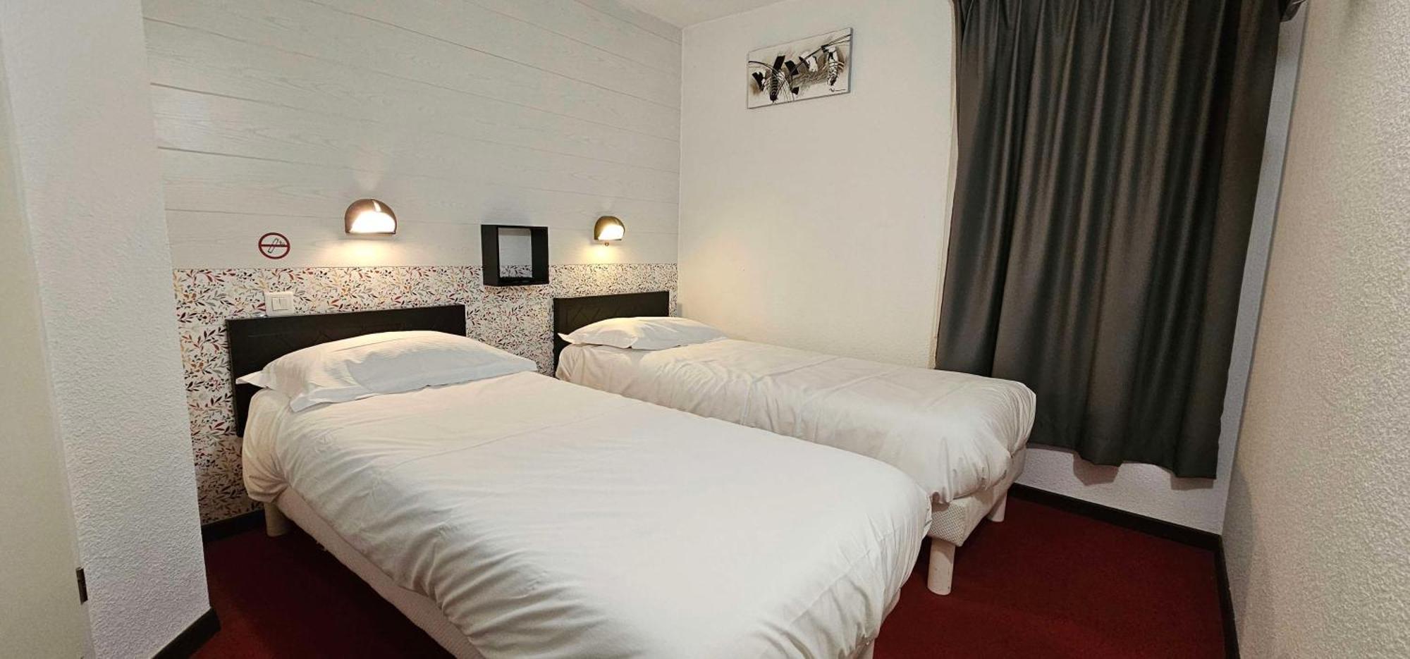 Brit Hotel Essentiel Albi Parc Des Expos Le Sequestre Ngoại thất bức ảnh