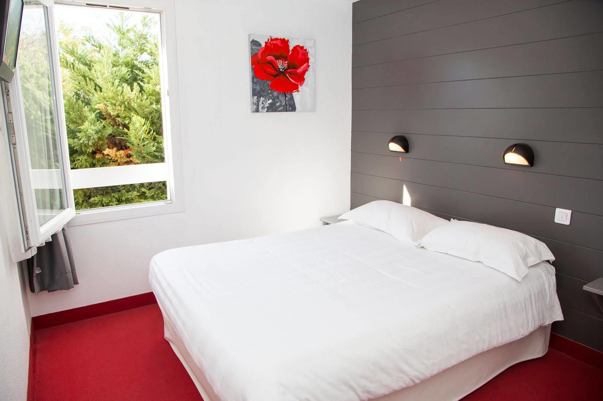 Brit Hotel Essentiel Albi Parc Des Expos Le Sequestre Ngoại thất bức ảnh